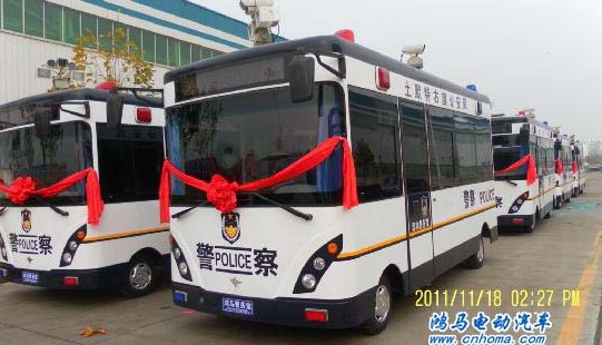 內(nèi)蒙古“流動警務(wù)室”落戶土默特右旗 首發(fā)8臺土右旗移動警務(wù)室