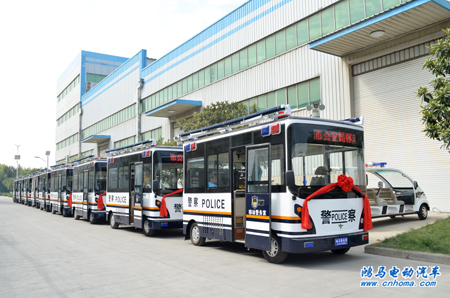 陜西渭南:20臺鴻馬移動警務(wù)室首發(fā)韓城