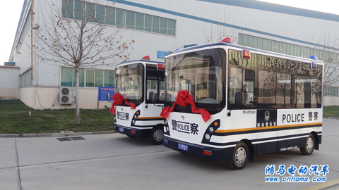 浙江溫州:2臺(tái)鴻馬移動(dòng)警務(wù)室發(fā)車(chē) 樹(shù)立便民警務(wù)“新風(fēng)標(biāo)”